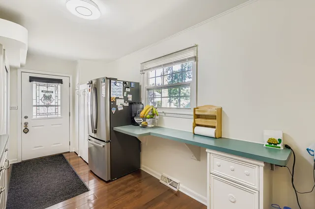 $340,000 | 963 South Fletcher Drive, Wheeling, IL 60090