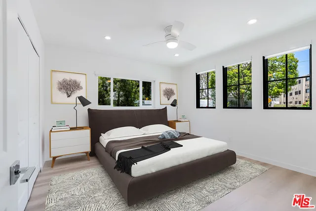 $4,495 | 527 South Barrington Avenue, Unit 8, Los Angeles, CA 90049