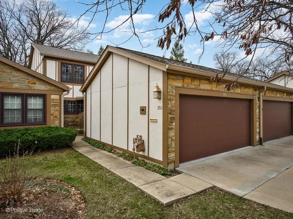 $449,900 | 1150 Oakview Drive, Wheaton, IL 60187