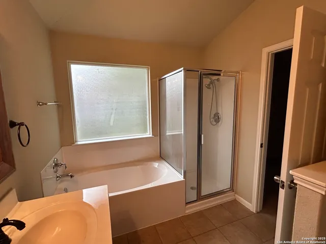 $1,850 | 2125 Hazelwood Drive, New Braunfels, TX 78130