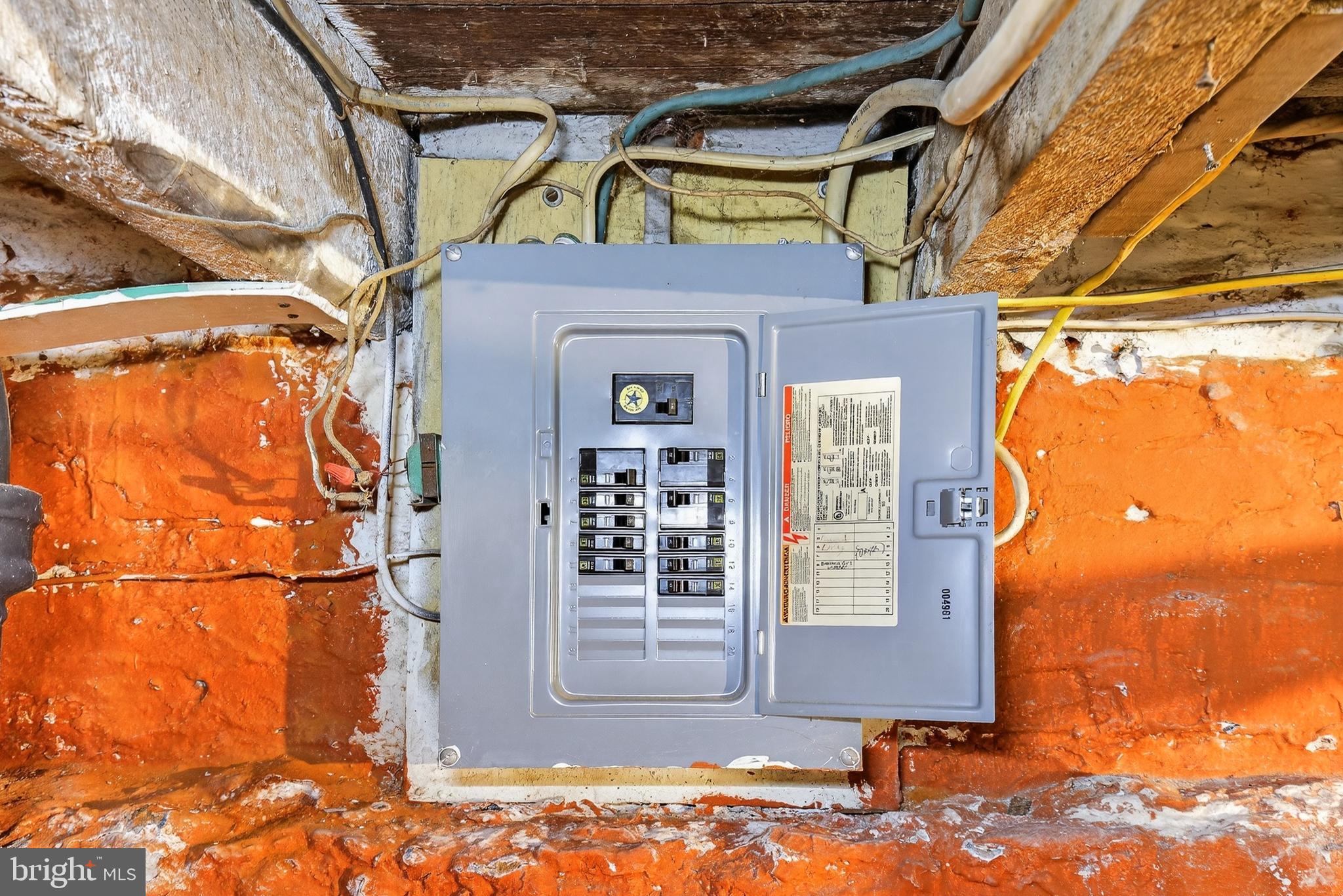 635 1st Street Lancaster, PA 17603 - Photo 28 of 32 a view of a brick house with a street