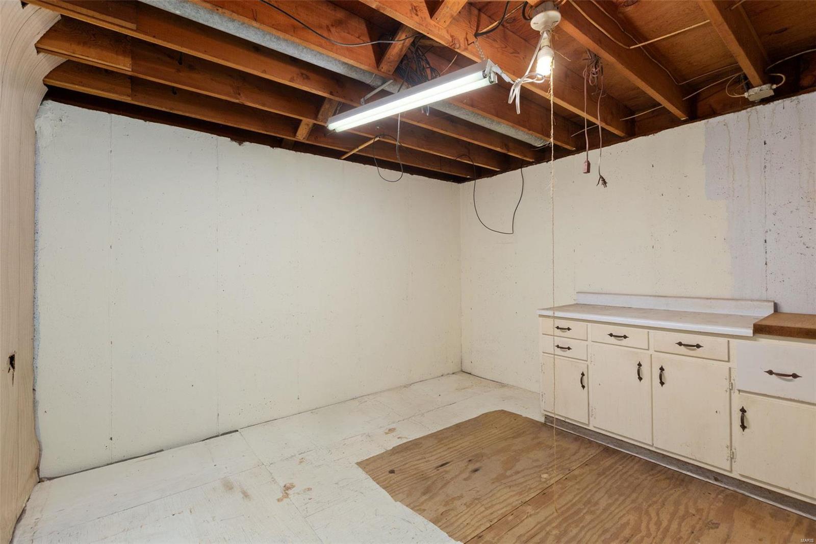 402 Whitehall Drive Manchester, MO 63021 - Photo 17 of 30