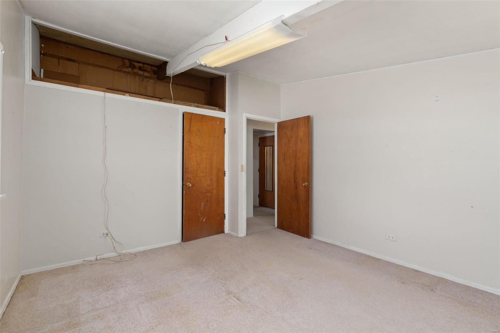 402 Whitehall Drive Manchester, MO 63021 - Photo 8 of 30