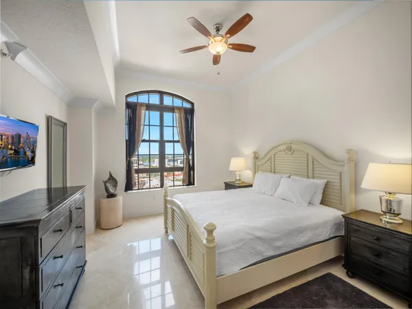 $7,000 | 701 South Olive Avenue, Unit 2117, West Palm Beach, FL 33401