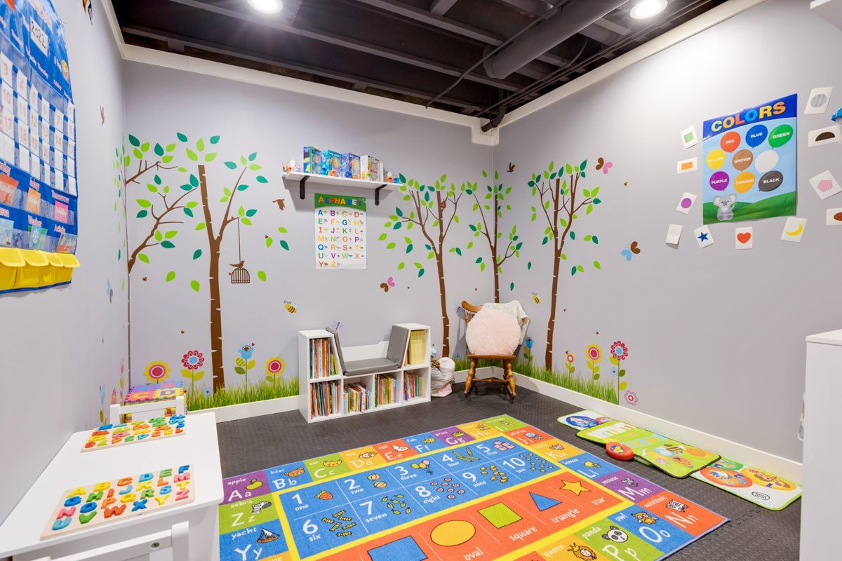 3001 Wagon Road Elgin, IL 60124 - Photo 27 of 39 a room with toys and a table
