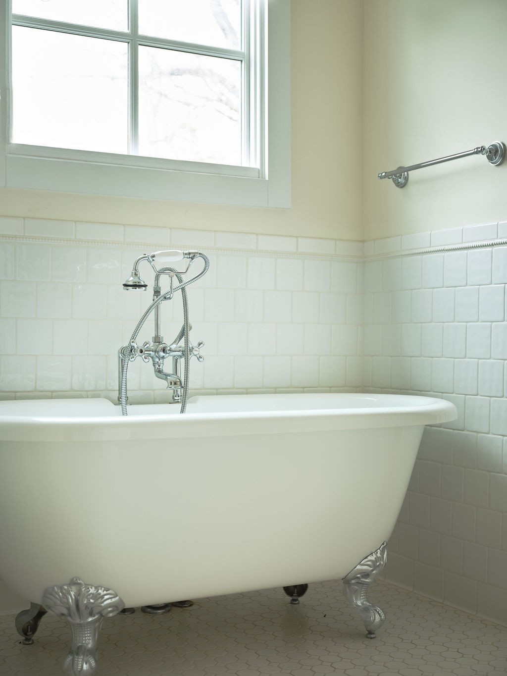 6415 Pinewood Road Nunnelly, TN 37137 - Photo 38 of 83 a white bath tub sitting next to a window