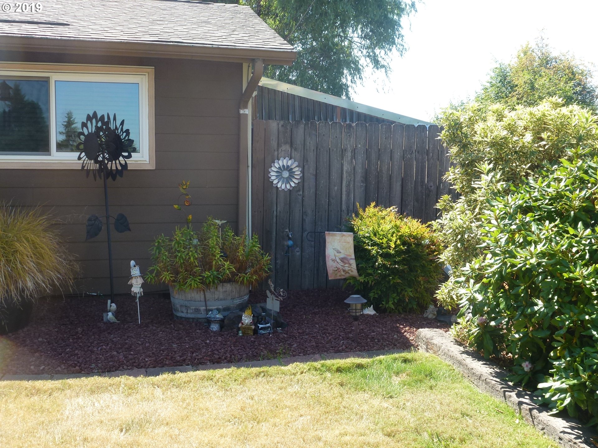 4722 Herrin Road Northeast Salem, OR 97305 - Photo 3 of 31