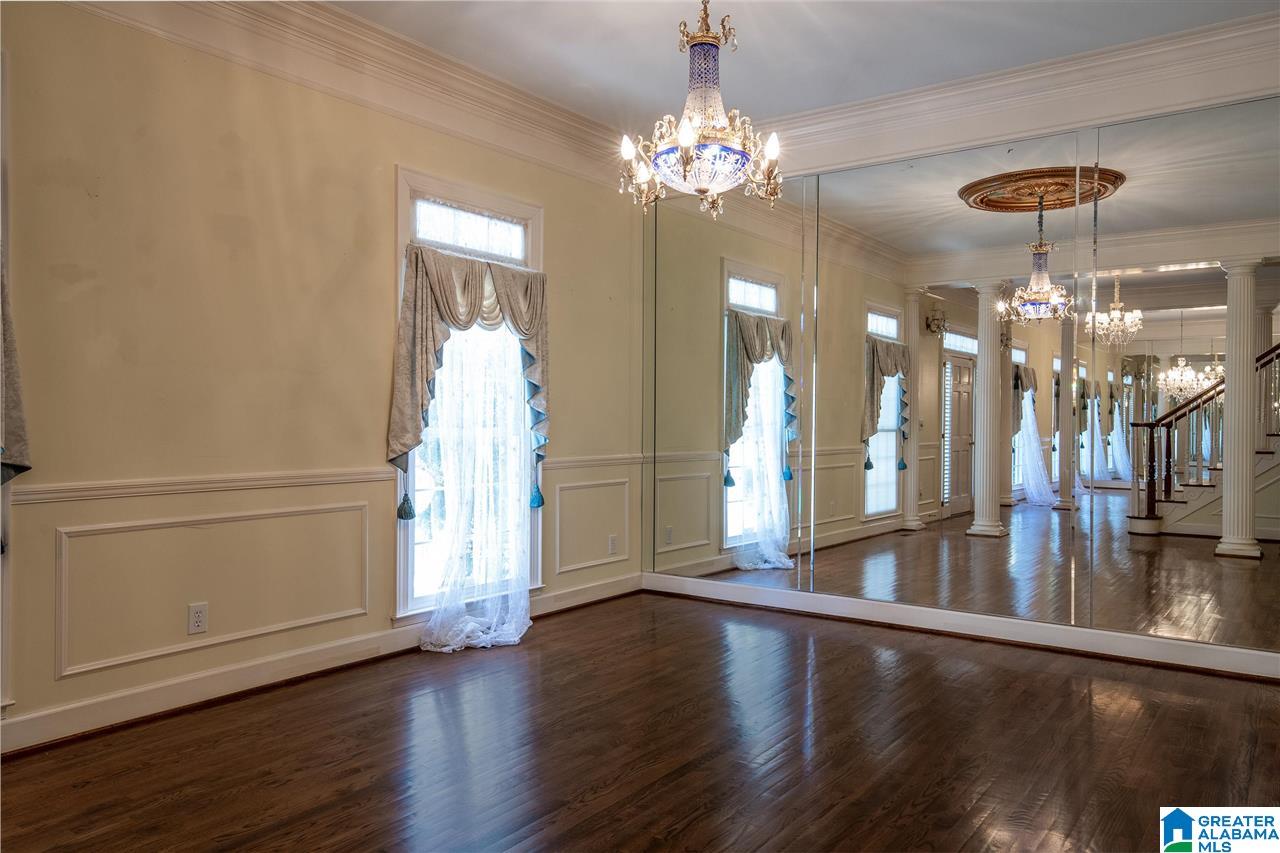 464 Green Glade Road Birmingham, AL 35244 - Photo 8 of 45
