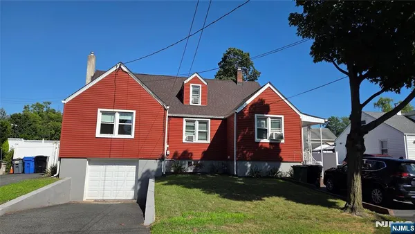 $2,500 | 122 Westview Avenue, Paramus, NJ 07652