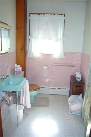 252 Stockton Street Fall River, MA 02721 - Photo 7 of 8