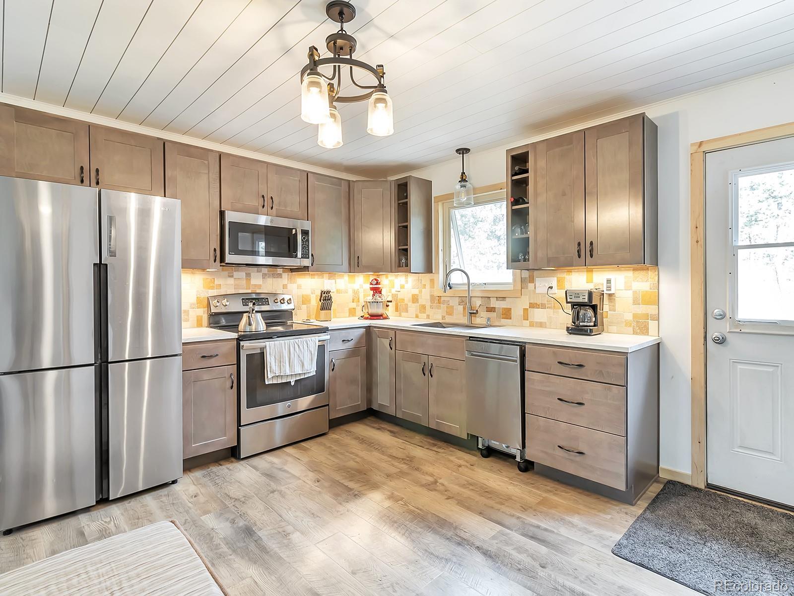 601 Bramer Road Ward, CO 80481 - Photo 4 of 35 Gallery Image 4