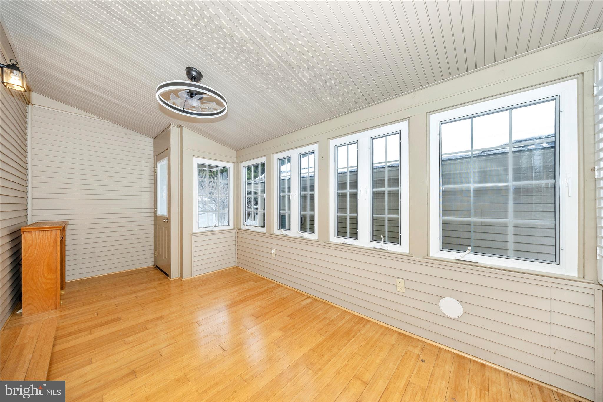 2478-5 Five Shillings Road Frederick, MD 21701 - Photo 35 of 77 3 SEASON Room