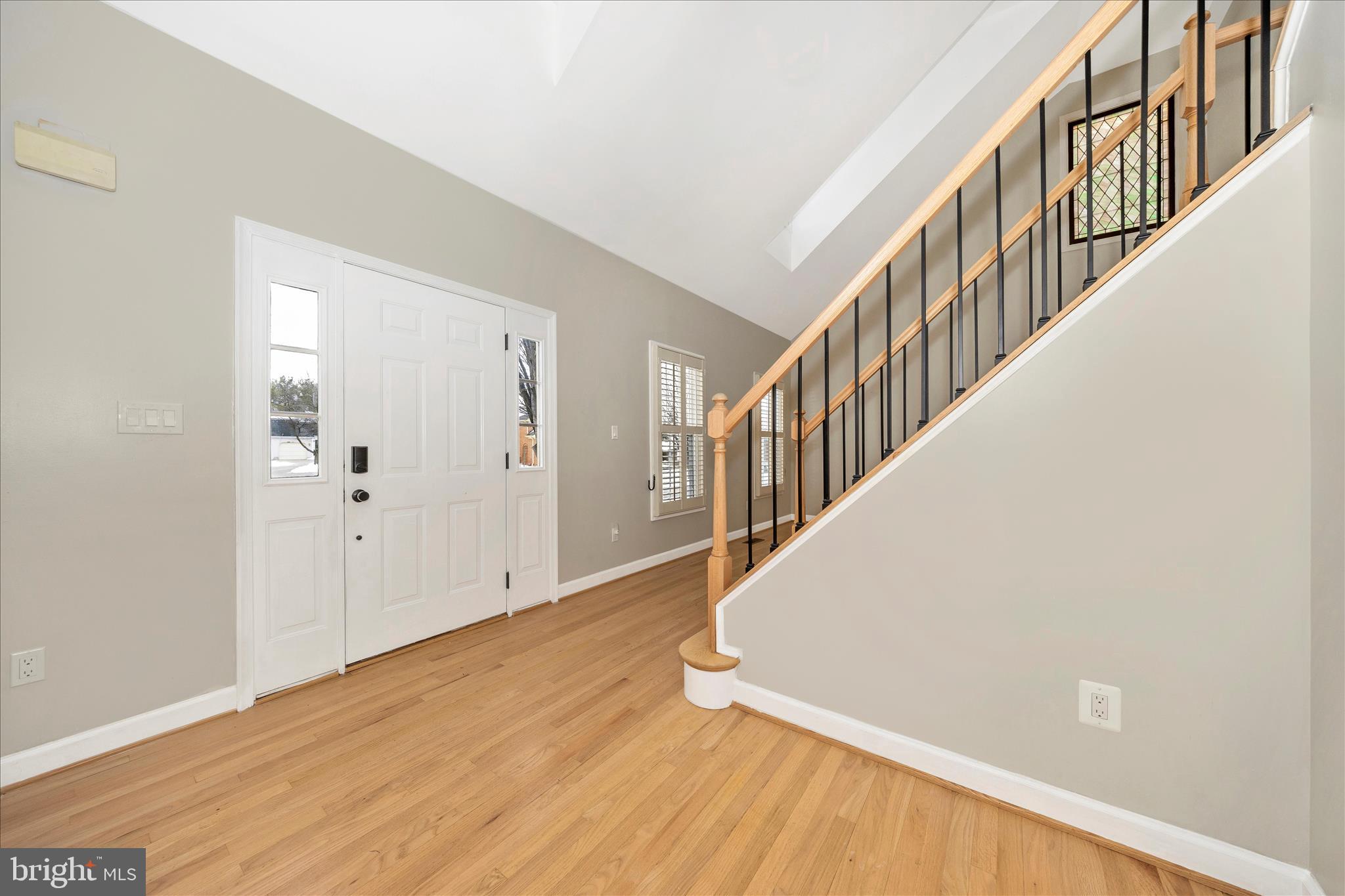 2478-5 Five Shillings Road Frederick, MD 21701 - Photo 10 of 77 Foyer