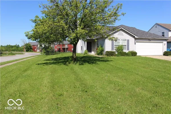 $250,000 | 3652 Lacebark Drive, Indianapolis, IN 46235