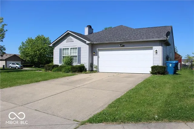$250,000 | 3652 Lacebark Drive, Indianapolis, IN 46235
