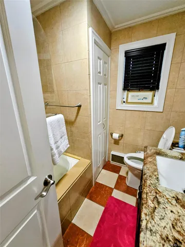 $1,388,777 | 40-20 249th Street | Little Neck