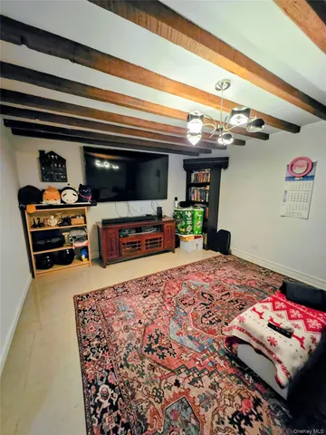 $1,388,777 | 40-20 249th Street | Little Neck