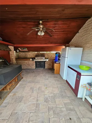 $1,388,777 | 40-20 249th Street | Little Neck