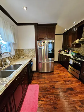 $1,388,777 | 40-20 249th Street | Little Neck