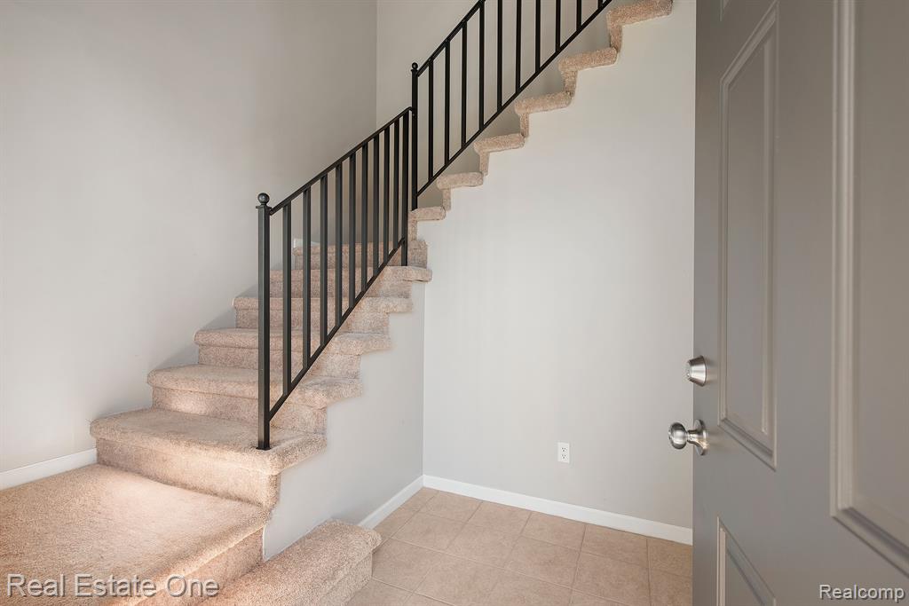 1845 Flagstone Circle Rochester, MI 48307 - Photo 22 of 29