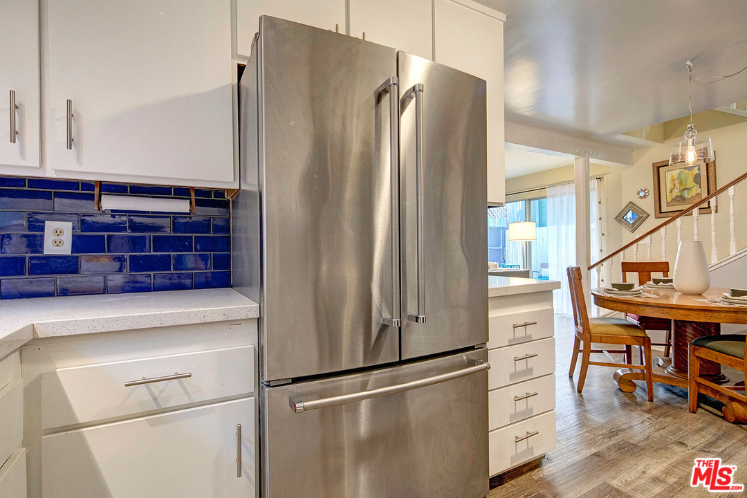 8227 Redlands Street, Unit 7 Playa del Rey, CA 90293 - Photo 12 of 26 Gallery Image 12