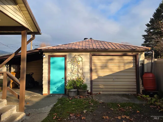 $299,000 | 503 Oak Street, Kamiah, ID 83536