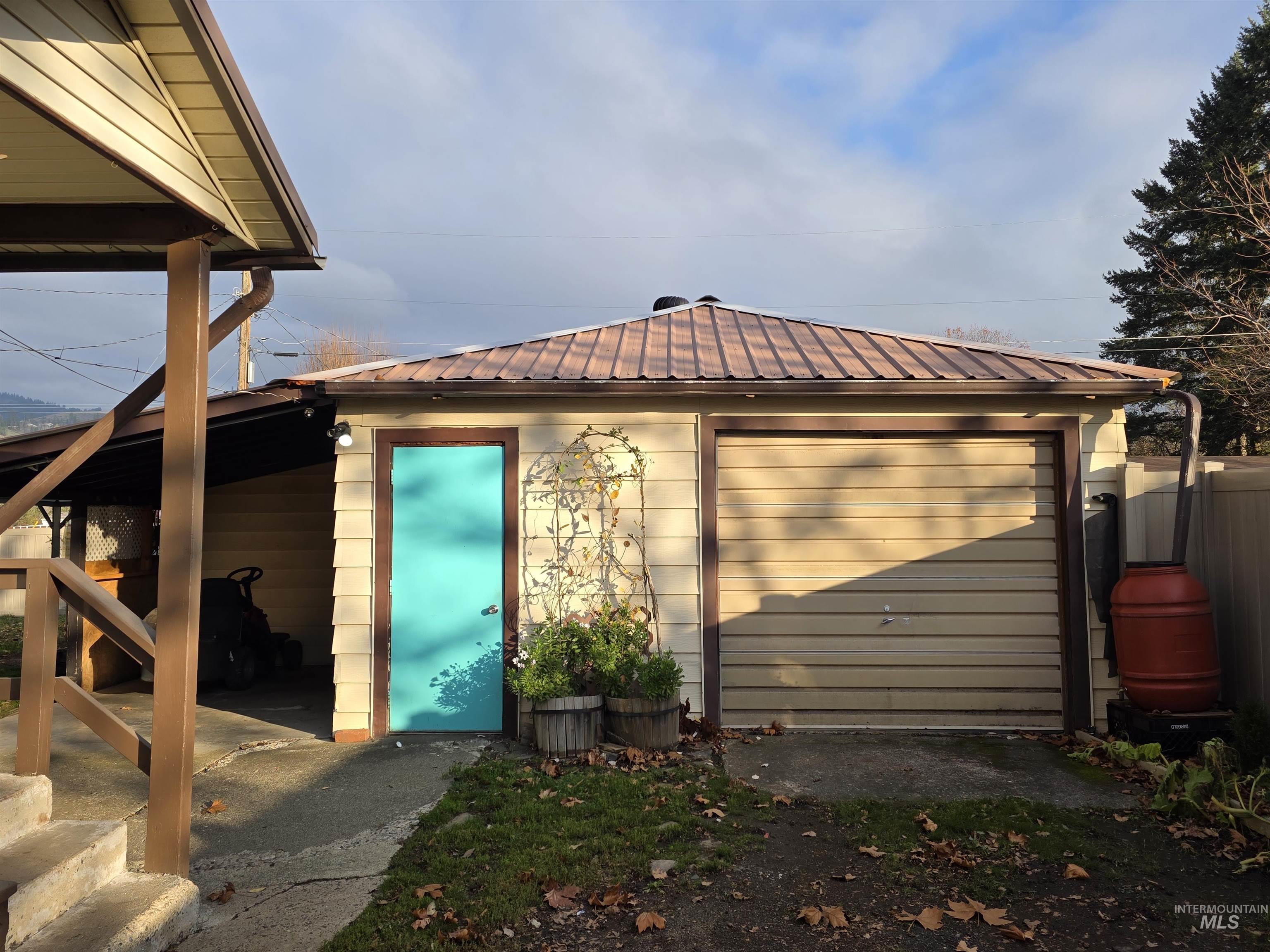 503 Oak Street Kamiah, ID 83536 - Photo 3 of 36 View of outbuilding
