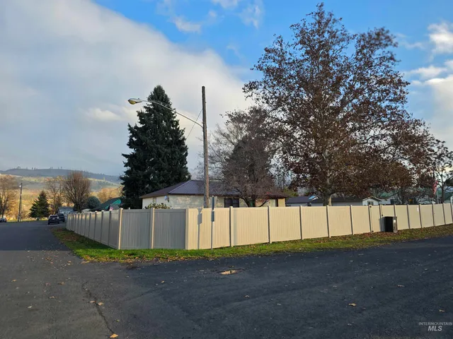 $299,000 | 503 Oak Street, Kamiah, ID 83536