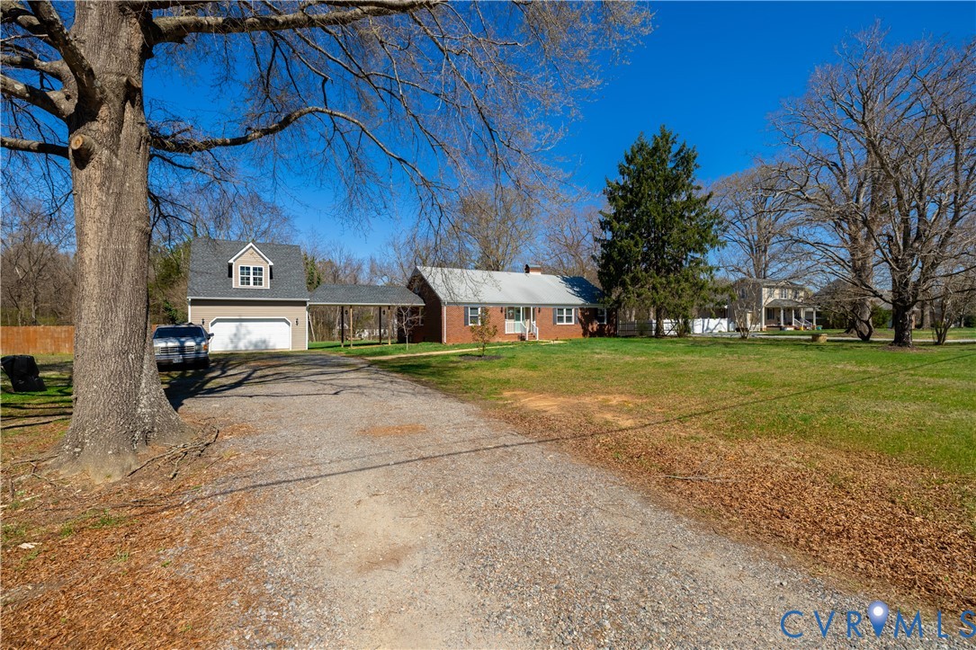 8710 North 5 Forks Road Amelia Court House, VA 23002 - Photo 5 of 59
