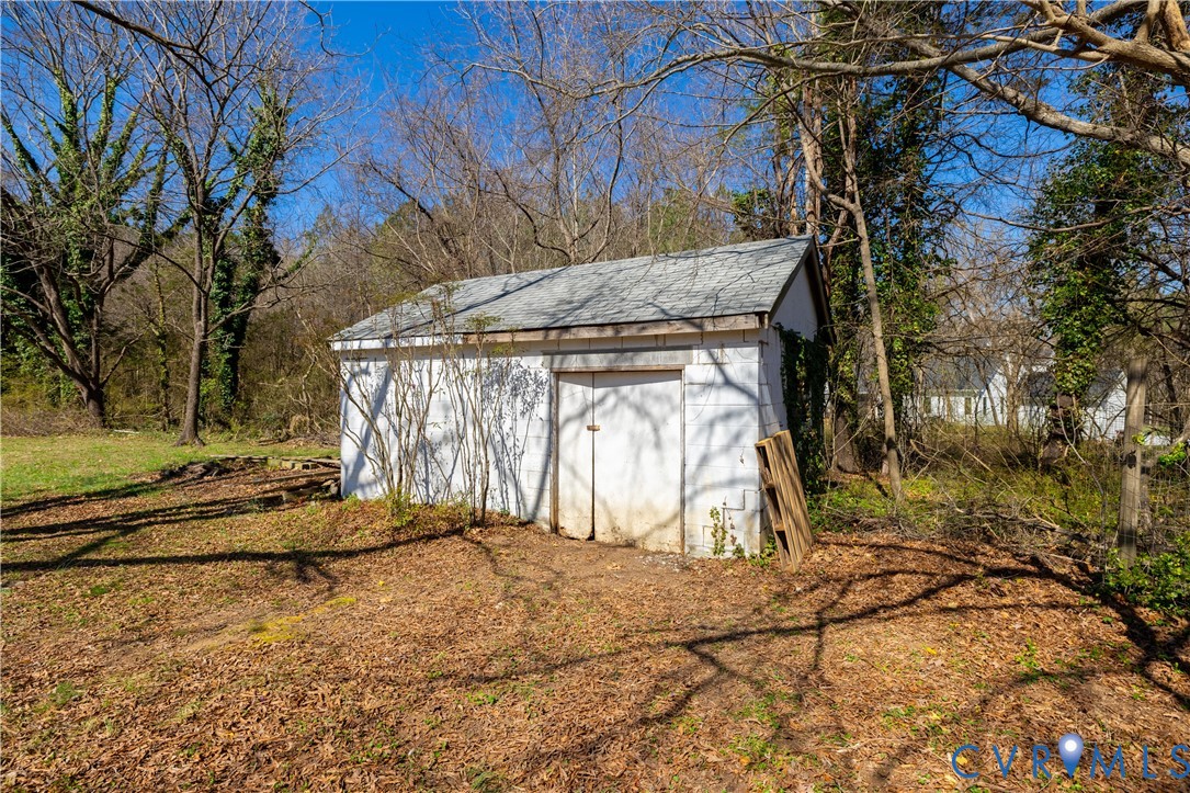 8710 North 5 Forks Road Amelia Court House, VA 23002 - Photo 57 of 59 Storage Shed