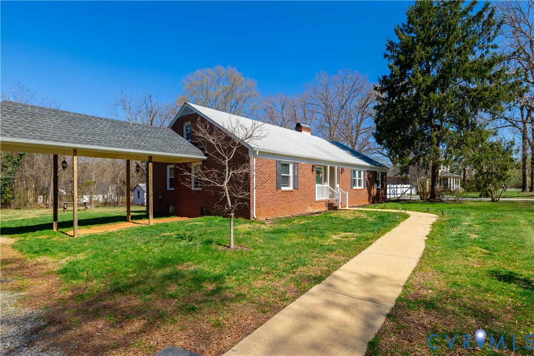 8710 North 5 Forks Road Amelia Court House, VA 23002 - Photo 7 of 59