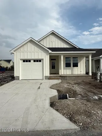 $434,900 | 109 Golden Finch Drive, Beaufort, NC 28516