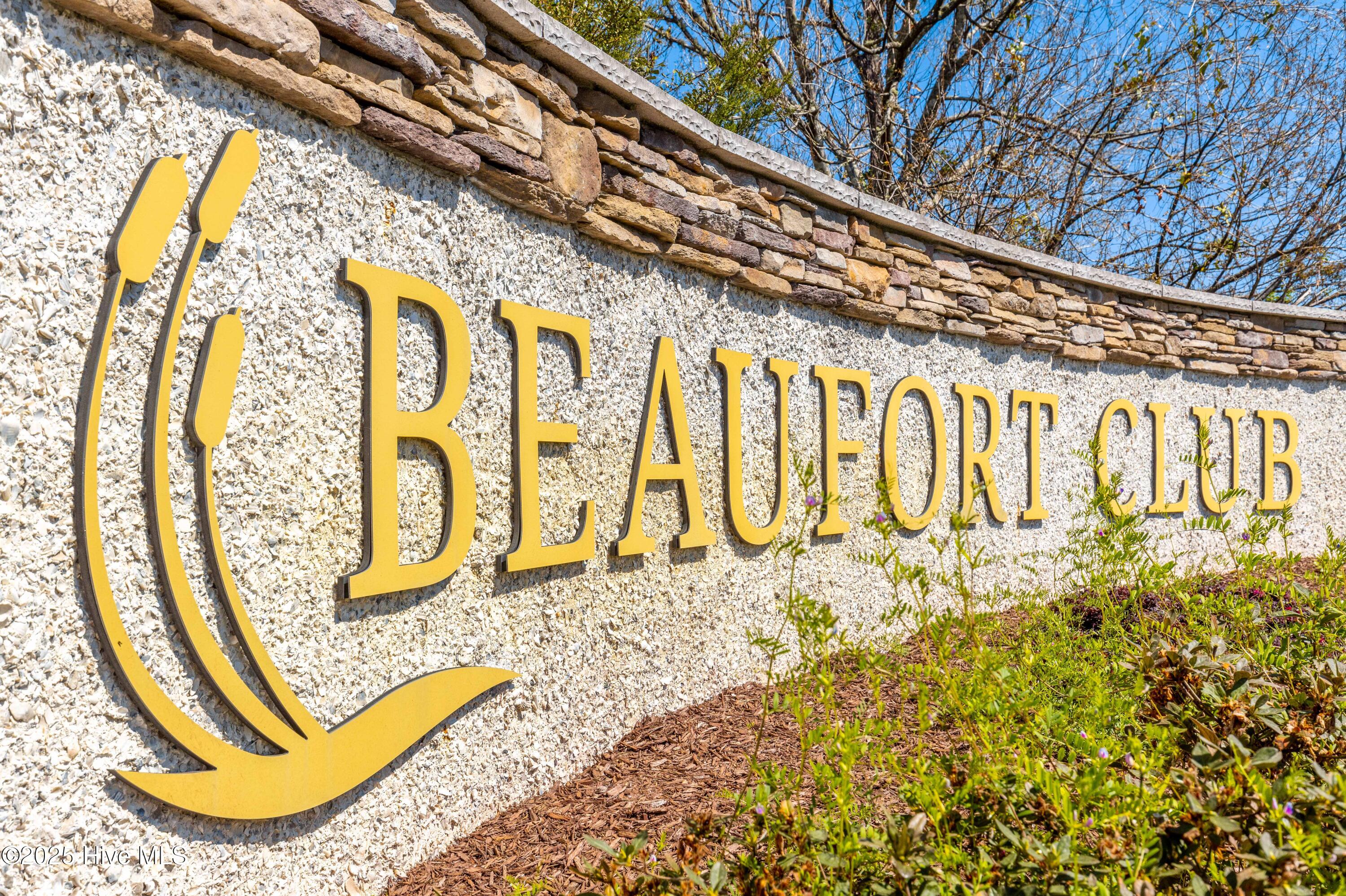 109 Finch Loop Beaufort, NC 28516 - Photo 13 of 61 Beaufort Club-2