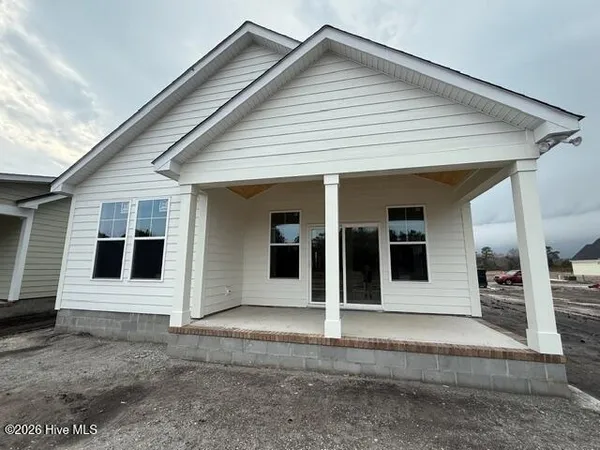 $434,900 | 109 Golden Finch Drive, Beaufort, NC 28516