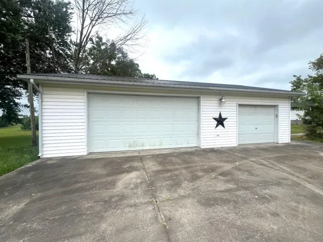 $80,000 | 420 South 8th Street, Breckenridge, MO 64625