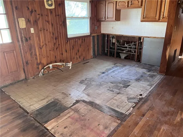 $80,000 | 420 South 8th Street, Breckenridge, MO 64625