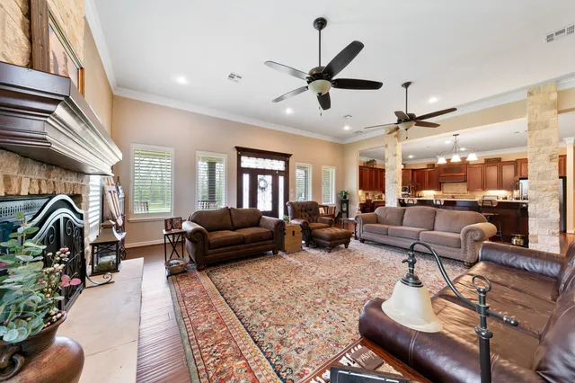 $2,500,000 | 923 Y U Jones Road, Richmond, TX 77469