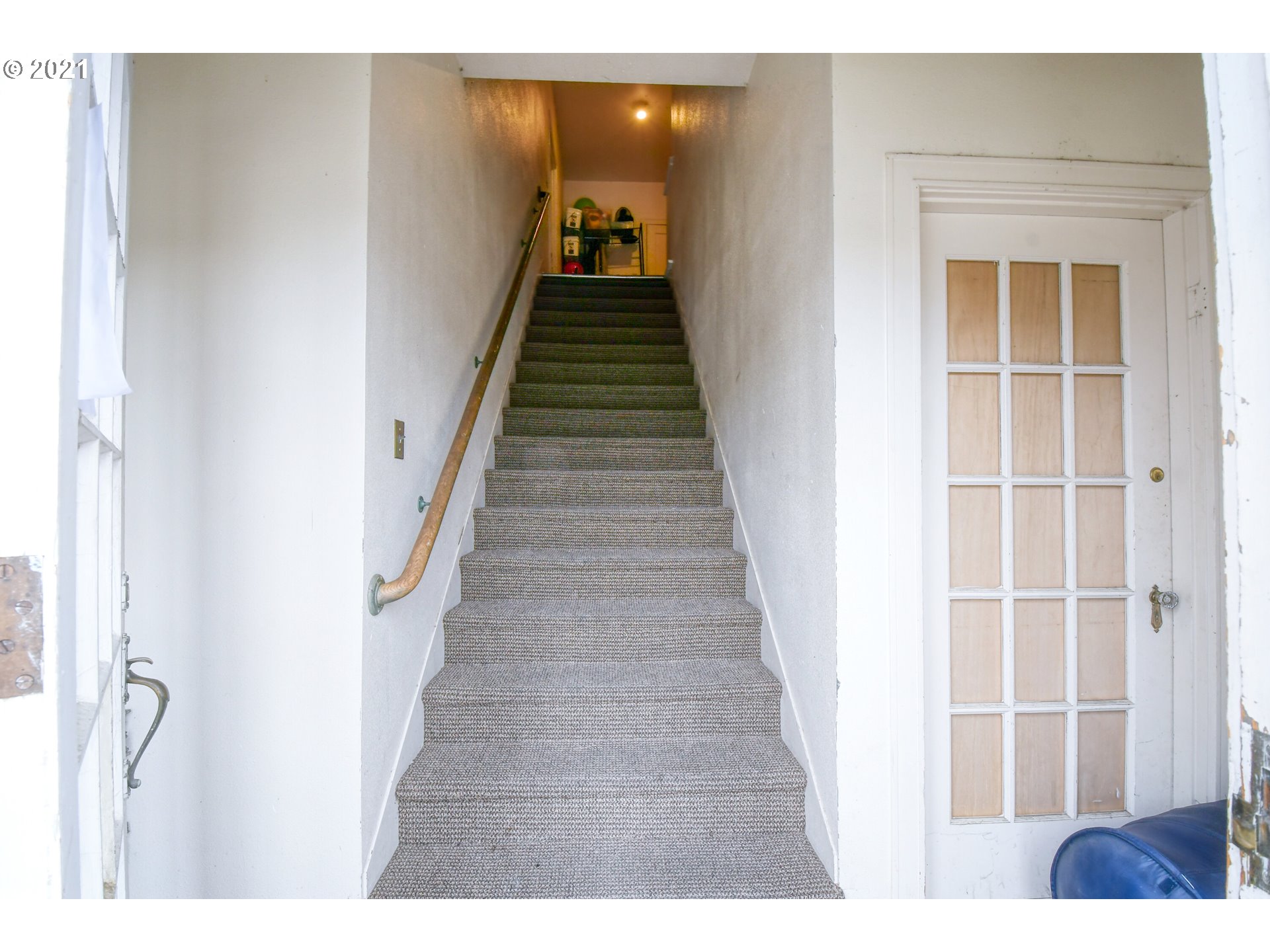 315 Gale Street Heppner, OR 97836 - Photo 28 of 44 Staircase