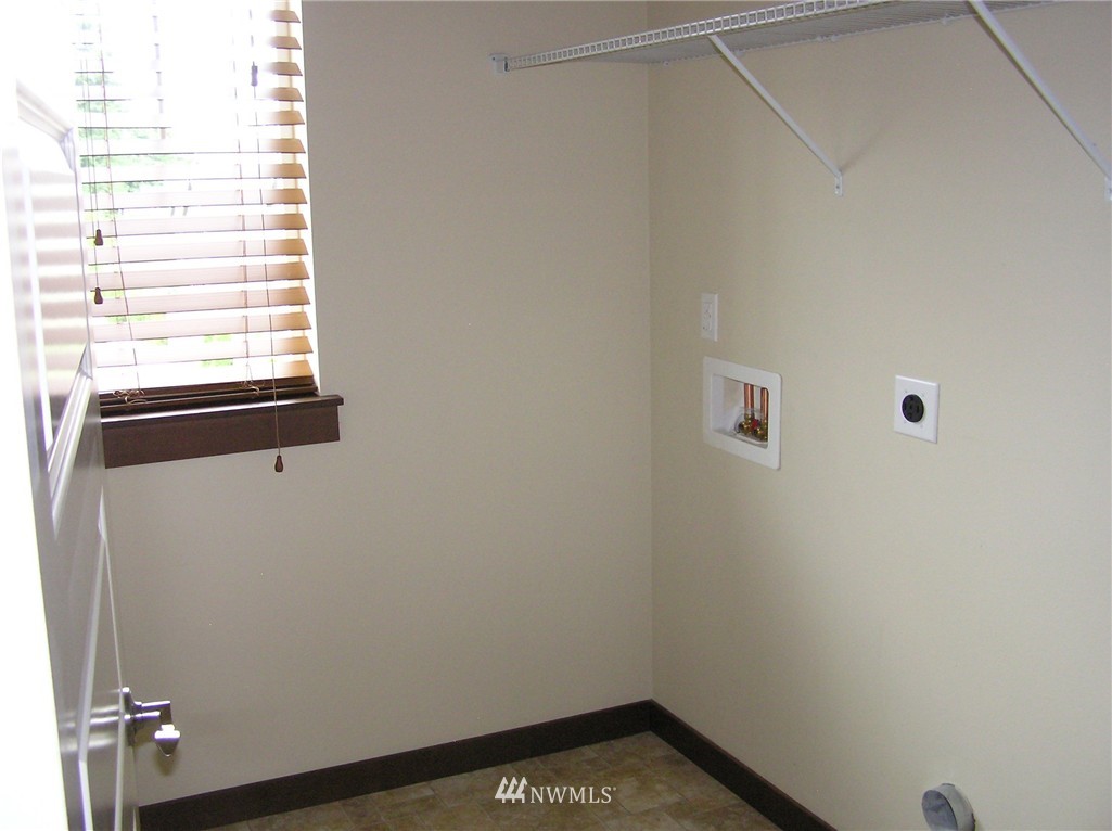 314 203rd Place Southeast Bothell, WA 98012 - Photo 11 of 13