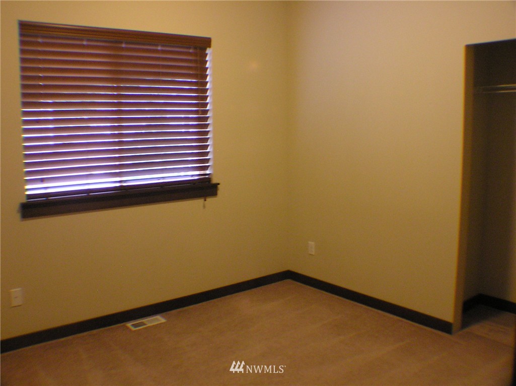 314 203rd Place Southeast Bothell, WA 98012 - Photo 9 of 13