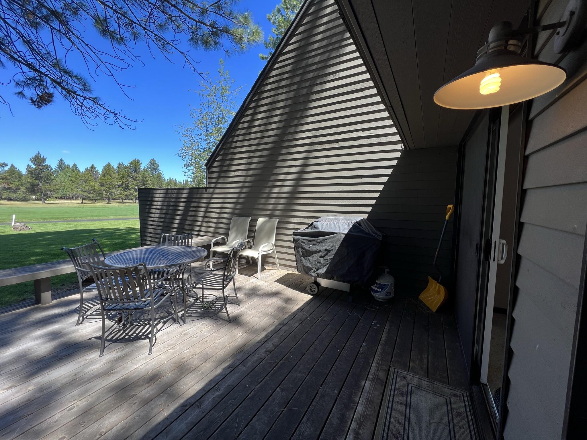 57275 Overlook Road, Unit 7 Sunriver, OR 97707 - Photo 10 of 23 10