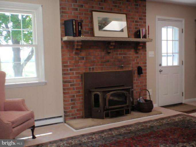3334 Halter Road Westminster, MD 21158 - Photo 1 of 30 Family Room