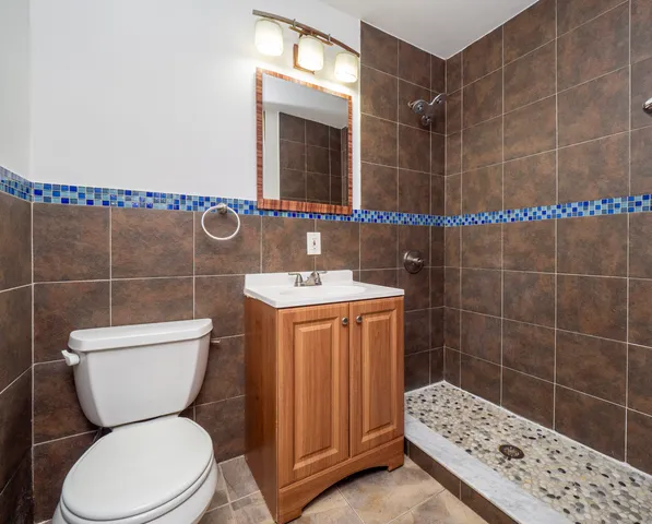 $2,100 | 11 Bedford Avenue, Unit O3, Norwalk, CT 06850