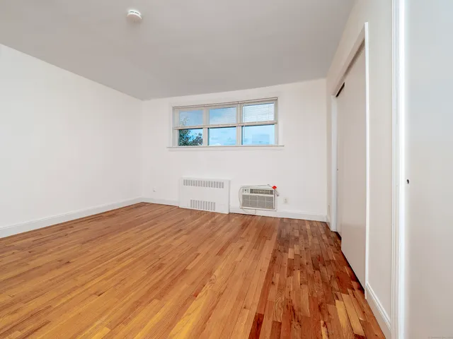 $2,100 | 11 Bedford Avenue, Unit O3, Norwalk, CT 06850
