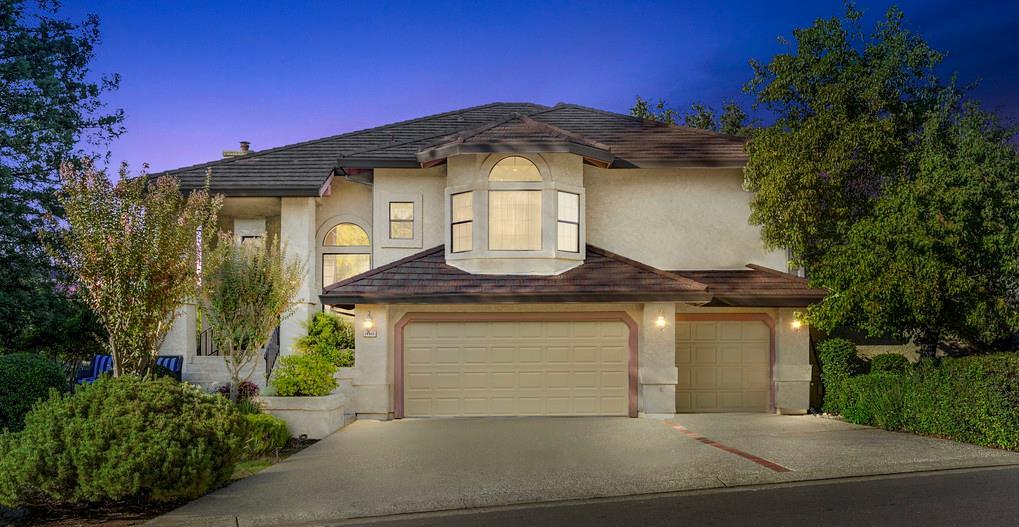 14965 Anillo Way Rancho Murieta, CA 95683 - Photo 59 of 59 a front view of a house with garden