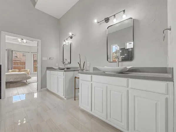 $879,000 | 820 Owl Creek Drive, Murphy, TX 75094