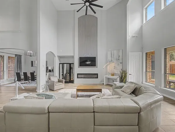 $879,000 | 820 Owl Creek Drive, Murphy, TX 75094