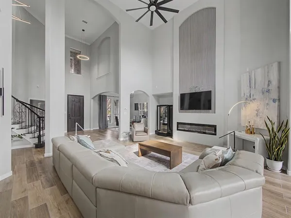 $879,000 | 820 Owl Creek Drive, Murphy, TX 75094