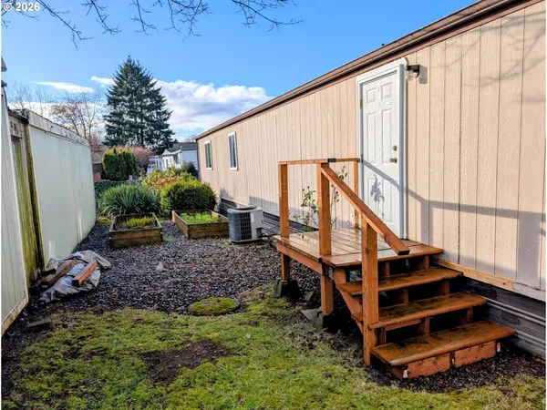 $79,900 | 15411 Southeast Mill Plain Boulevard, Unit A9, Vancouver, WA 98684