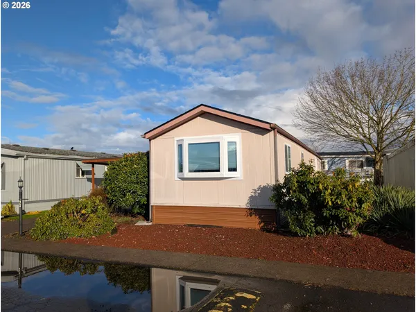 $79,900 | 15411 Southeast Mill Plain Boulevard, Unit A9, Vancouver, WA 98684